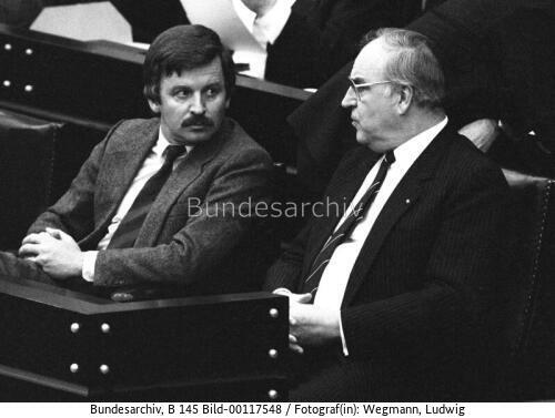 Bundestagssitzung 1986 / Bundeskanzler Kohl und StM Möllemann