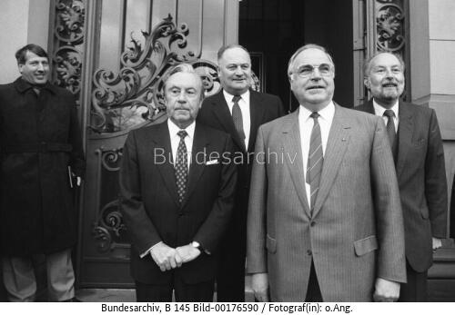 Bundeskanzler Kohl besucht Bundesgerichtshof 1986