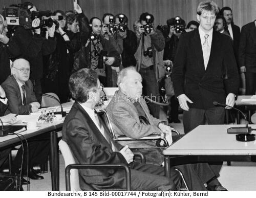 Bundestagsausschuss "Kommerzielle Koordinierung" 1992 / Vernehmung Mielke
