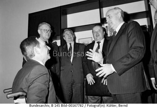 Sowjetischer Ex-Präsident Gorbatschow in Bonn 1992