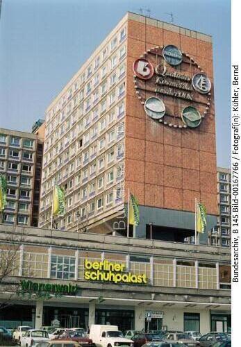 Berlin 1992 / Werbung aus der ehemaligen DDR