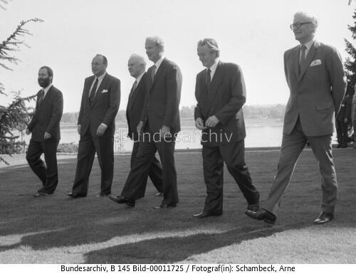 Erste Runde der Zwei-plus-Vier-Gespräche in Bonn 1990