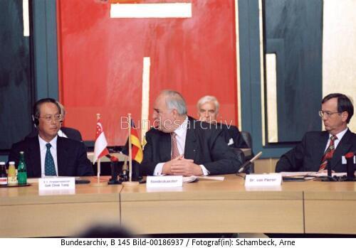 Singapurs Ministerpräsident Goh Chok Tong in Bonn 1994