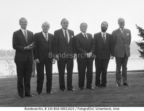 Erste Runde der Zwei-plus-Vier-Gespräche in Bonn 1990