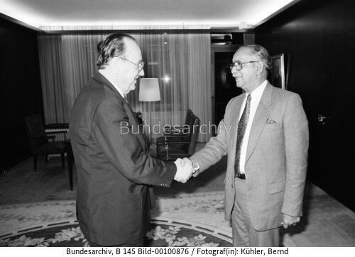 Bangladeschs Außenminister Rahman in Bonn 1992