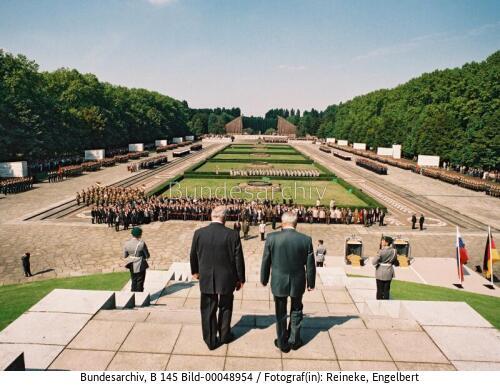 BK Kohl und Präsident Jelzin: Verabschiedung der GUS-Streitkräfte 1994