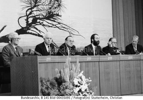 Zweite Runde der Zwei-plus-Vier-Gespräche in Berlin-Ost 1990