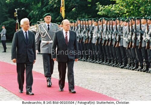Weißrussischer Präsident Schuschkewitsch in Bonn 1992