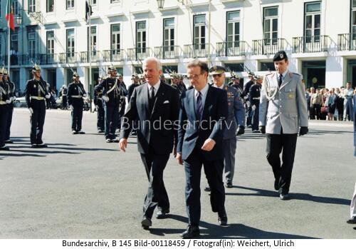 Bundespräsident von Weizsäcker in Portugal 1990