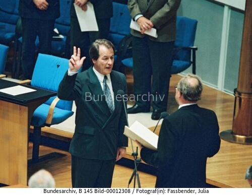 Bundestagssitzung 1998 / Vereidigung von BM Müntefering