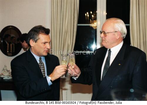 Polnischer Präsident Kwasniewski in Berlin 1996