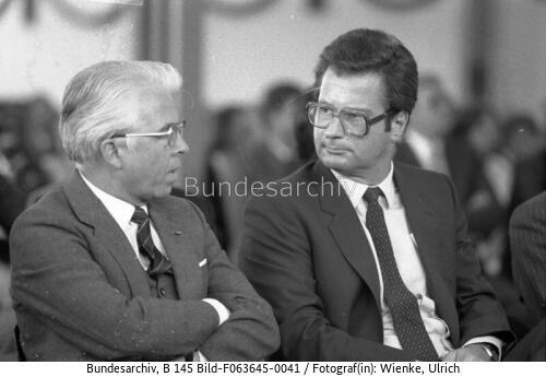 Pullach, Besuch Carstens beim BND; Neusel, Kinkel