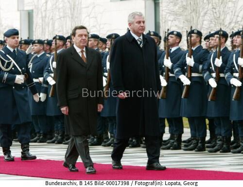 Kroatischer Ministerpräsident Sanader in Berlin 2004