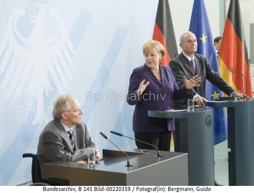 Bundeskanzlerin Merkel empfängt Expertengruppe "Neue Finanzmarktarchitektur" 2010