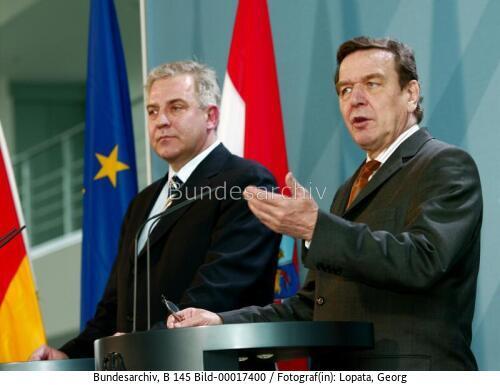 Kroatischer Ministerpräsident Sanader in Berlin 2004
