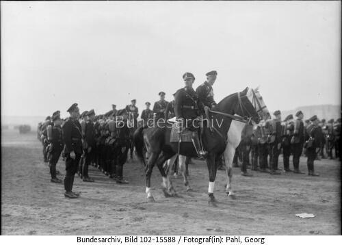 Berlin-Tempelhof, Appell der SS