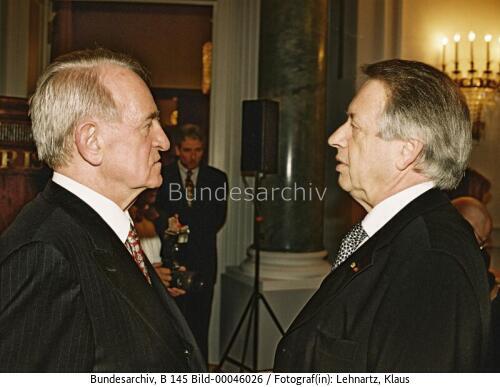 Bundespräsidenten Rau und Präsident des Zentralrats der Juden Spiegel 2001