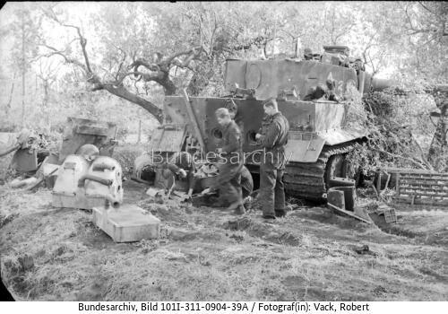 Italien, Ausschlachten eines Panzers
