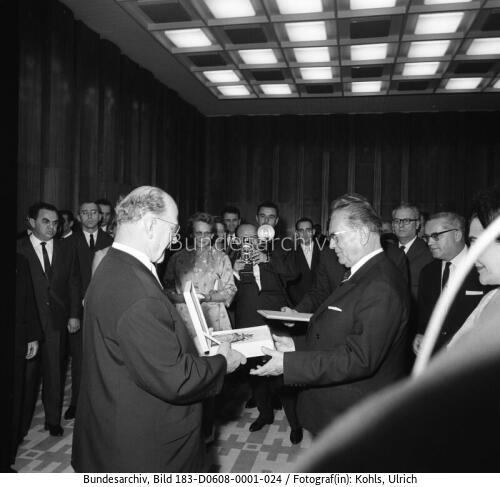 Berlin, Auszeichnung für Josip Broz Tito