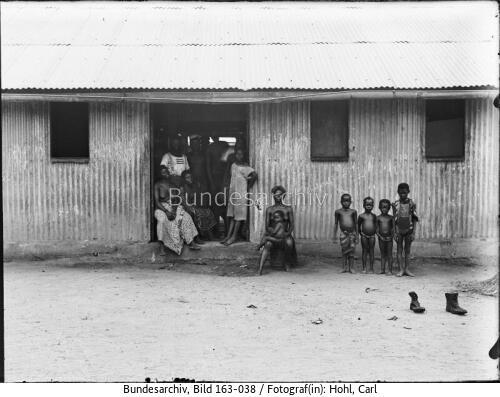Kamerun, Duala, Soldatenfrauen
