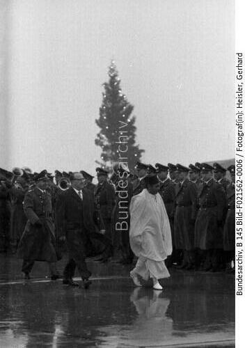 Düsseldorf, König Hassan II. am Flughafen
