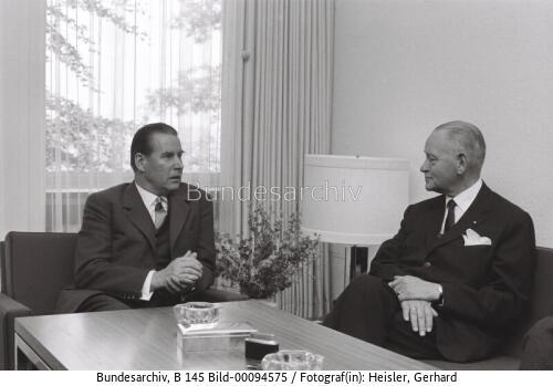 NATO-Generalsekretär Stikker in Bonn 1964