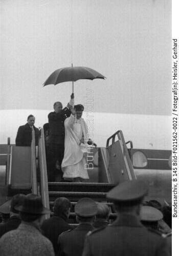 Düsseldorf, König Hassan II. am Flughafen