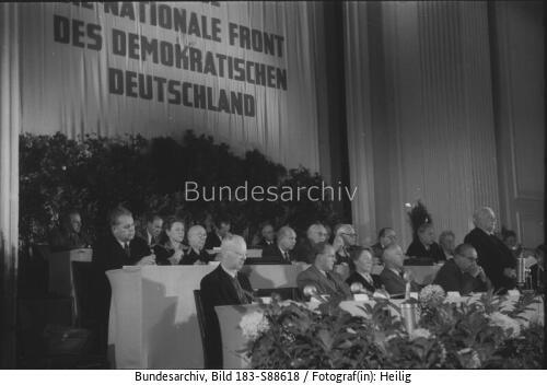 Berlin, DDR-Gründung, Volksrat