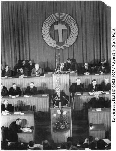 Berlin, 2. Volkskammersitzung, Rede Grotewohl