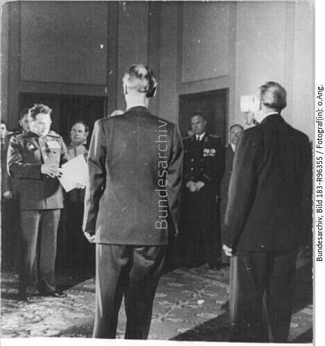 Berlin, DDR-Gründung, Empfang bei Tschuikow
