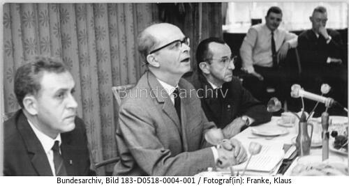 Weimar, Schriftstellertreffen, Teilnehmer bei Aussprache