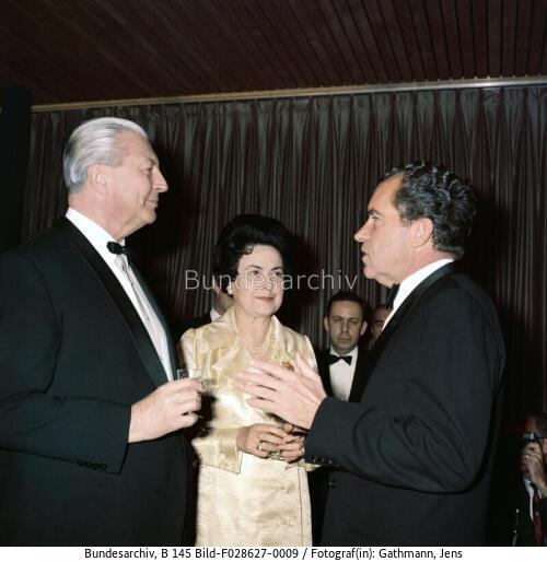 Bonn, Kanzlerbungalow, Ehepaar Kiesinger, US-Präsident Nixon