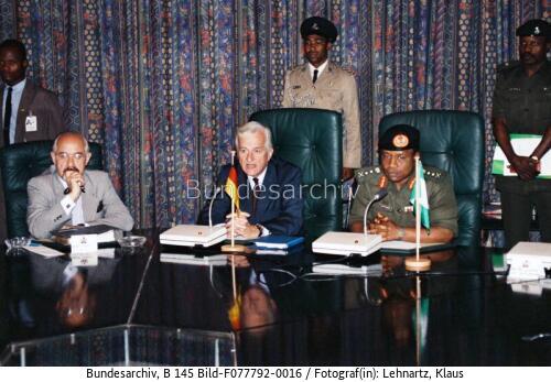 Nigeria, Afrikareise, Pressekonferenz, BPräs v. Weizsäcker, BM Klein, Nigerianischer Präsident Babangida