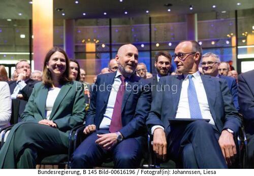 Bundeskanzler Friedrich Merz beim "ZVEI eSummit" 2026