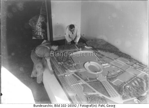 Berlin, Olympia-Ausstellung, Modell