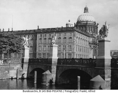 Berlin, Stadtschloss, Schlossbrücke