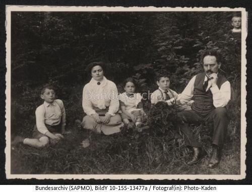 Oberwiesenthal, Karl Liebknecht mit Familie