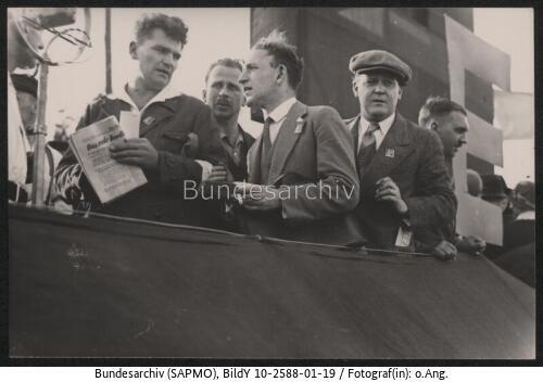 Berlin-Neukölln, Walter Ulbricht, Albert Kuntz, Erich Weinert