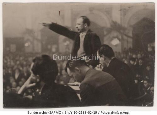 Berlin, Walter Ulbricht bei Rede; Joseph Goebbels