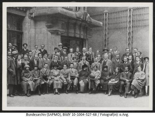Berlin, Willi Münzenberg, Delegierte IAH-Kongress
