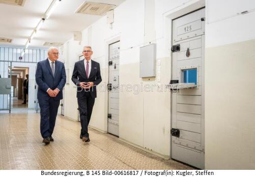 Bundespräsident Frank-Walter Steinmeier in der Gedenkstätte Berlin-Hohenschönhausen 2026