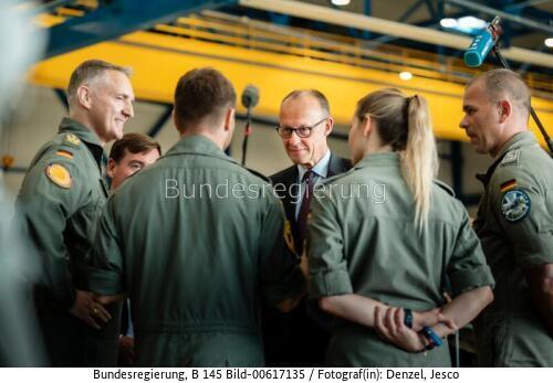 Bundeskanzler Friedrich Merz beim Tag der Bundeswehr 2026