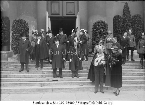 Berlin, Trauerfeier für Josef Pilsudski