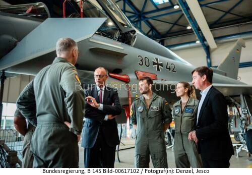 Bundeskanzler Friedrich Merz beim Tag der Bundeswehr 2026