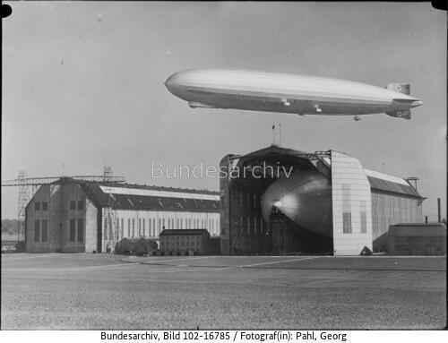 Friedrichhafen, Zeppeline LZ 129 und LZ 127