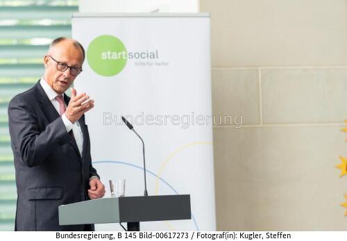 Bundeskanzler Friedrich Merz bei der "startsocial"-Preisverleihung 2026