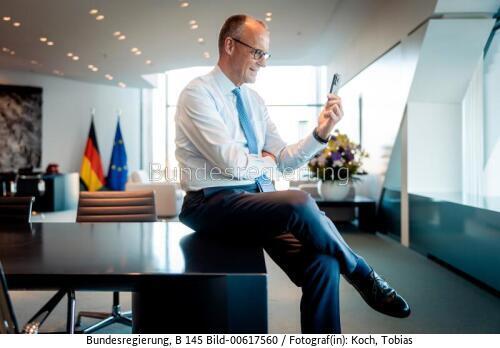 Bundeskanzler Friedrich Merz: Telefonat mit DFB 2026