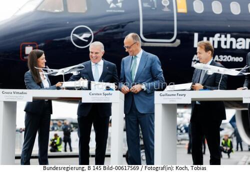 Bundeskanzler Friedrich Merz bei Eröffnung der Internationalen Luft- und Raumfahrtmesse (ILA) 2026