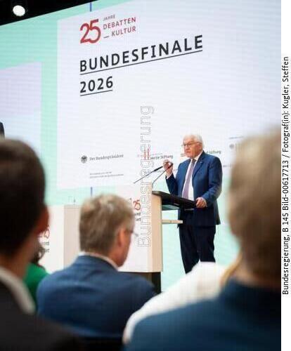 Bundespräsident Frank-Walter Steinmeier beim Bundesfinale "Jugend debattiert 2026“