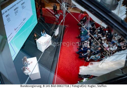 Bundespräsident Frank-Walter Steinmeier beim Bundesfinale "Jugend debattiert 2026“